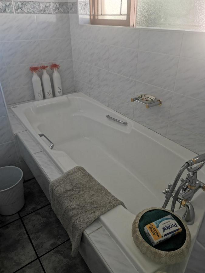 Апартаменти Eikepark Self Catering Стелленбос Екстер'єр фото