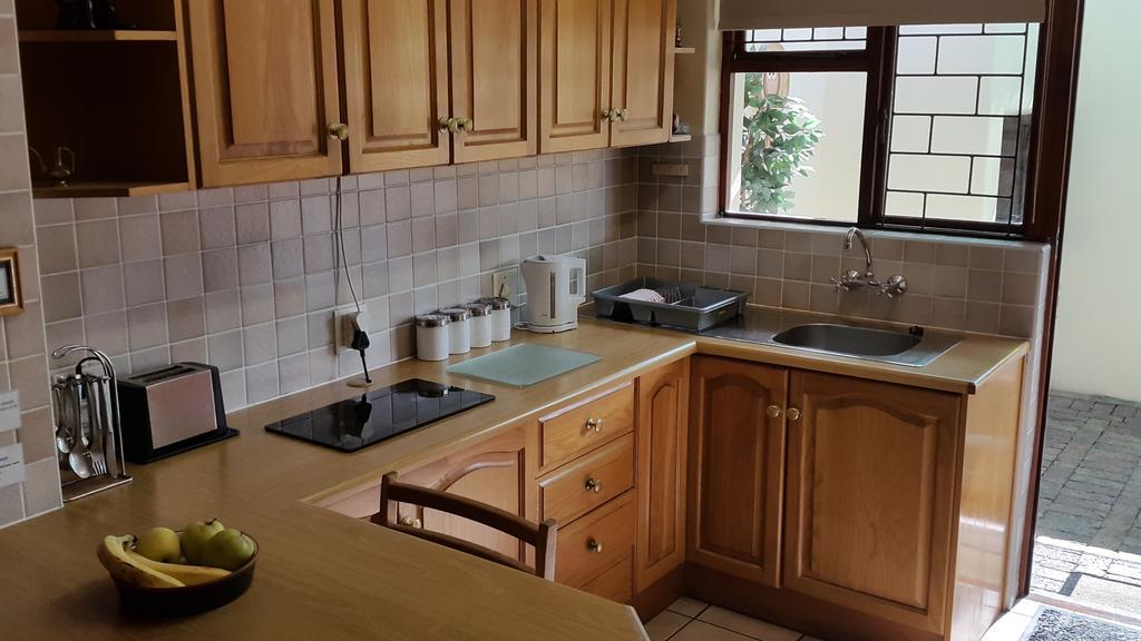 Апартаменти Eikepark Self Catering Стелленбос Екстер'єр фото